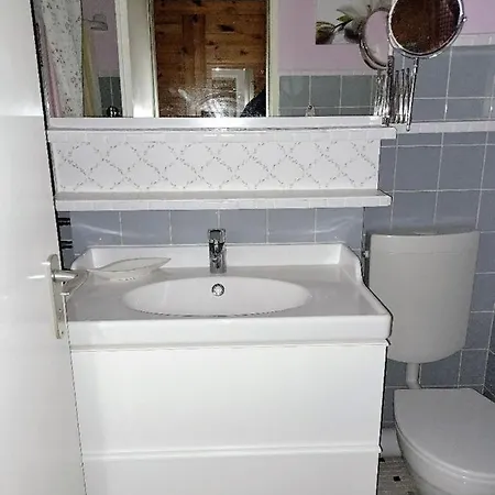 شقة Ferien-appartement Vier Jahreszeiten فرايونغ